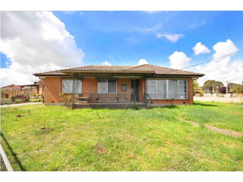 8 Rye Street, Dallas VIC 3047