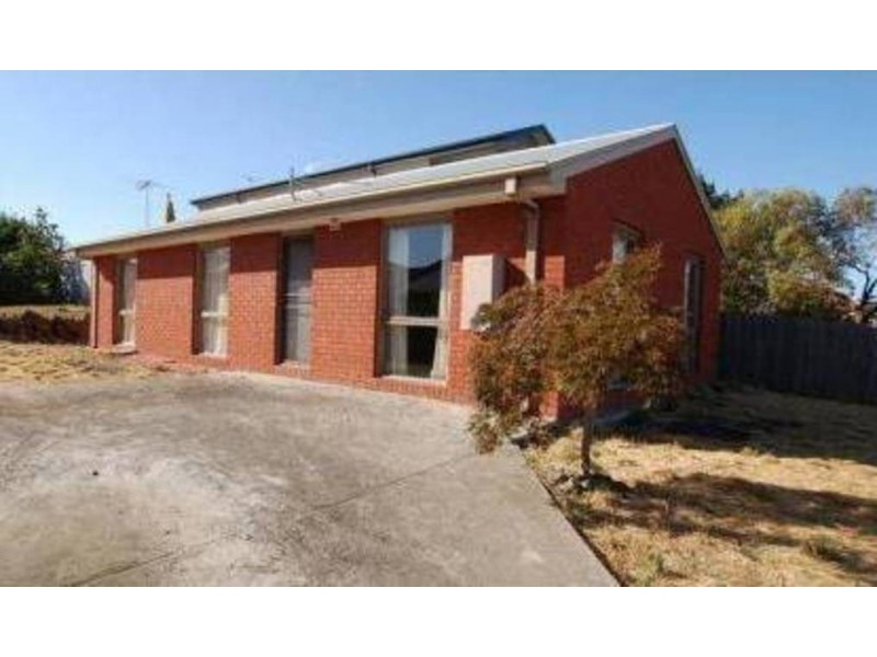 11 Rubus Court, Meadow Heights VIC 3048