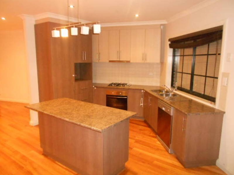 2/19 Balook Court, Meadow Heights VIC 3048