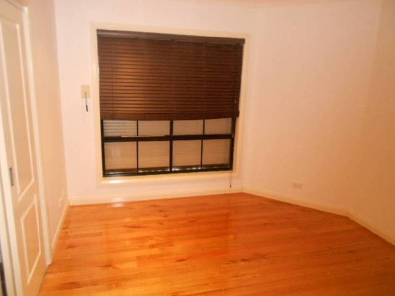 2/19 Balook Court, Meadow Heights VIC 3048