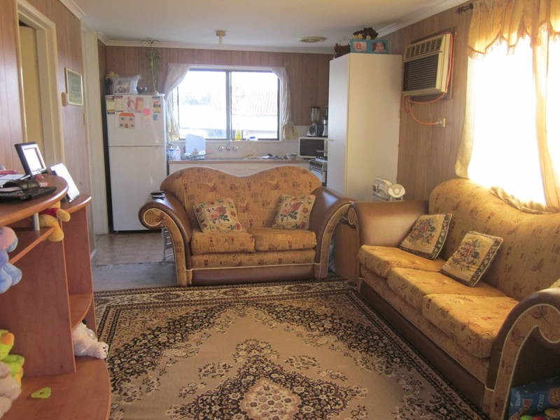 4a Tarcoola Avenue, Meadow Heights VIC 3048