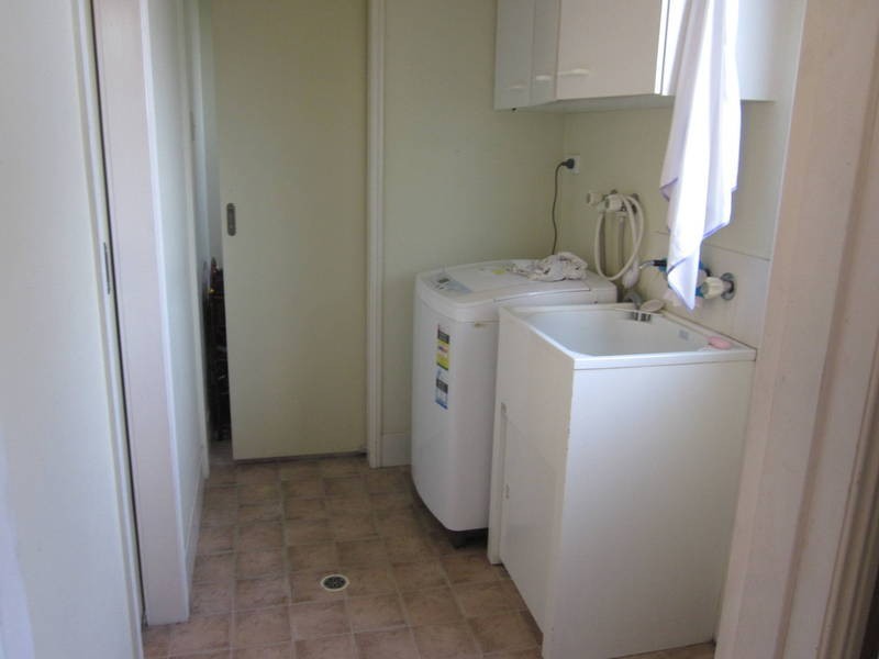 4a Tarcoola Avenue, Meadow Heights VIC 3048