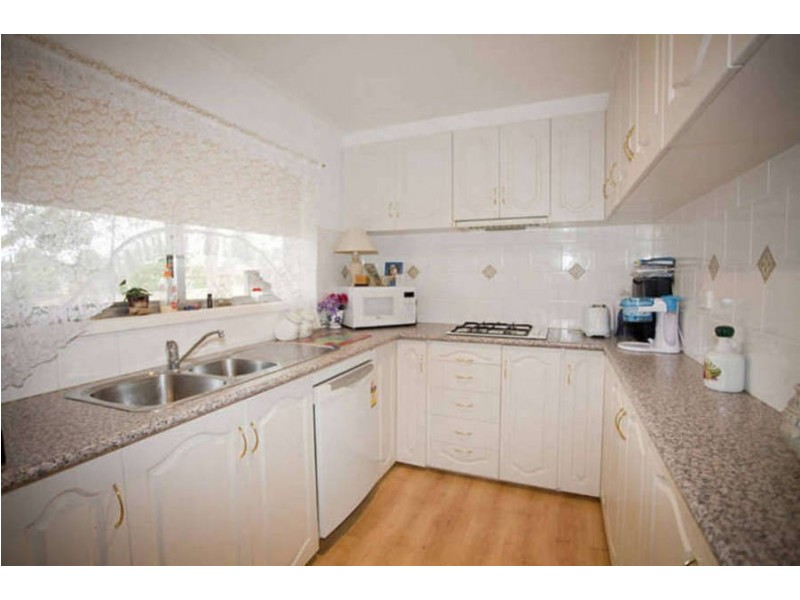 18  MELWOOD COURT, Meadow Heights VIC 3048