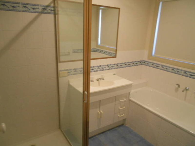 13 Creswick Court, Meadow Heights VIC 3048