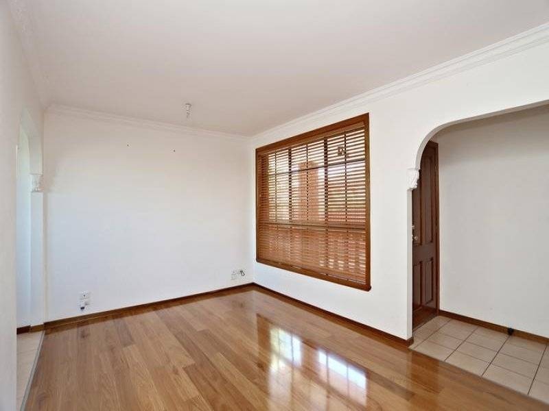 2/23 Cassinia Crescent, Meadow Heights VIC 3048