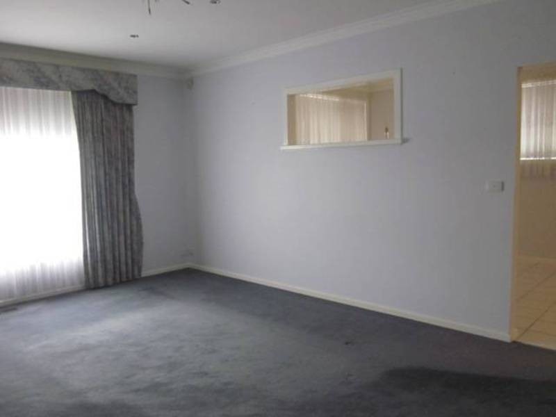 1/14 Shankland Boulevard, Meadow Heights VIC 3048