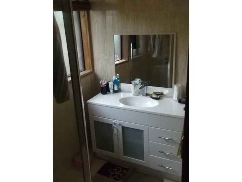 4 Redwood Close, Meadow Heights VIC 3048