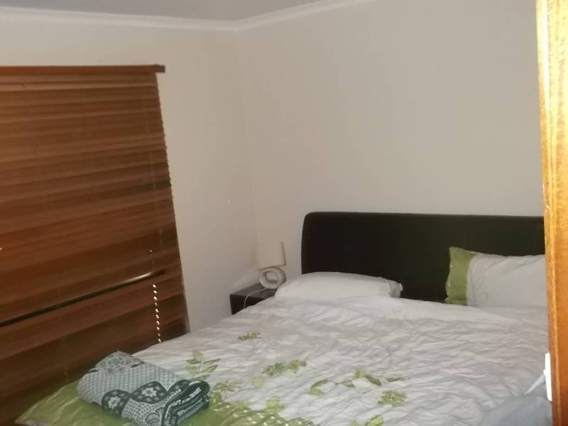 4 Redwood Close, Meadow Heights VIC 3048