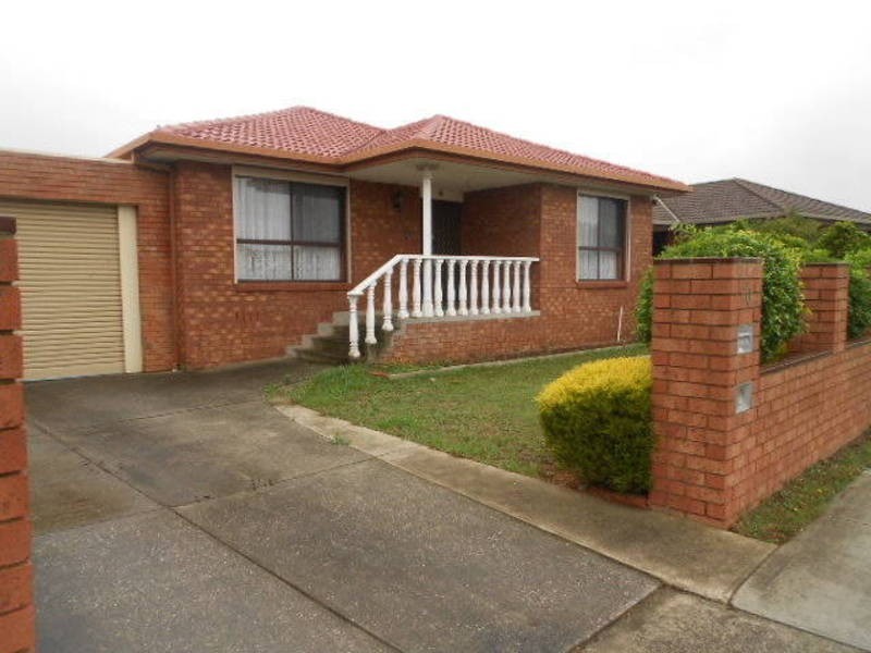 70 Ashleigh Crescent, Meadow Heights VIC 3048