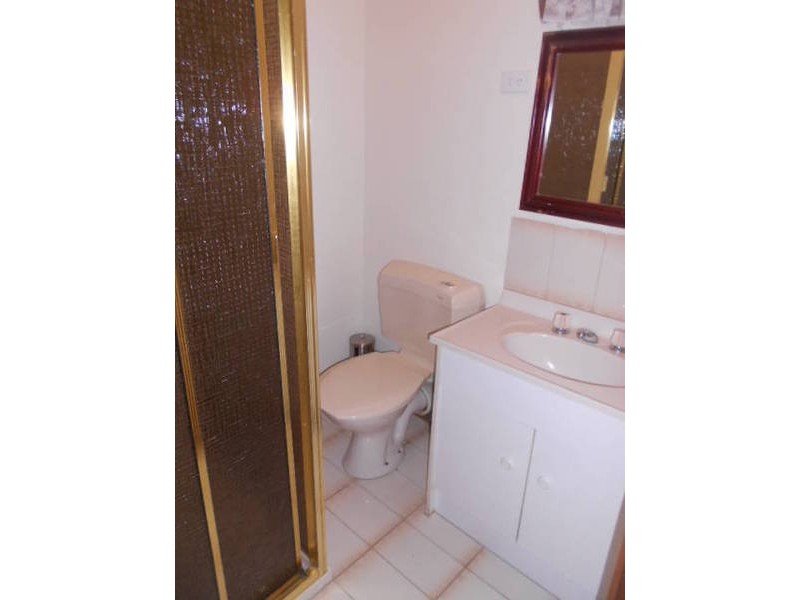 70 Ashleigh Crescent, Meadow Heights VIC 3048