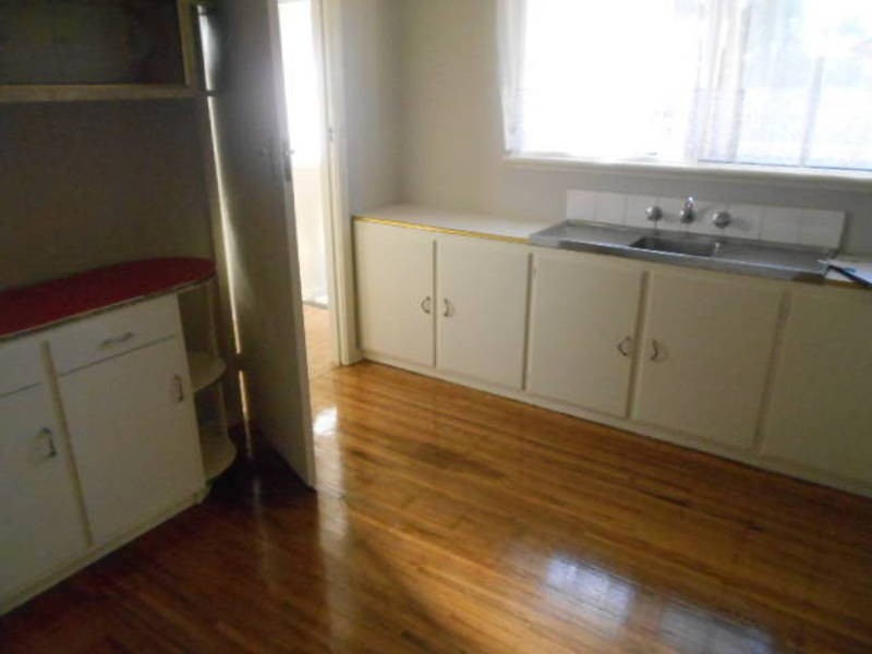 30 GISH COURT, Hadfield VIC 3046