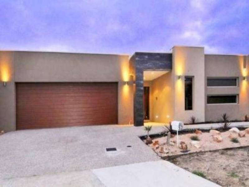 32 Beechworth Ave, Greenvale VIC 3059