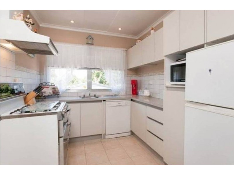 24 Warragul Street, Dallas VIC 3047