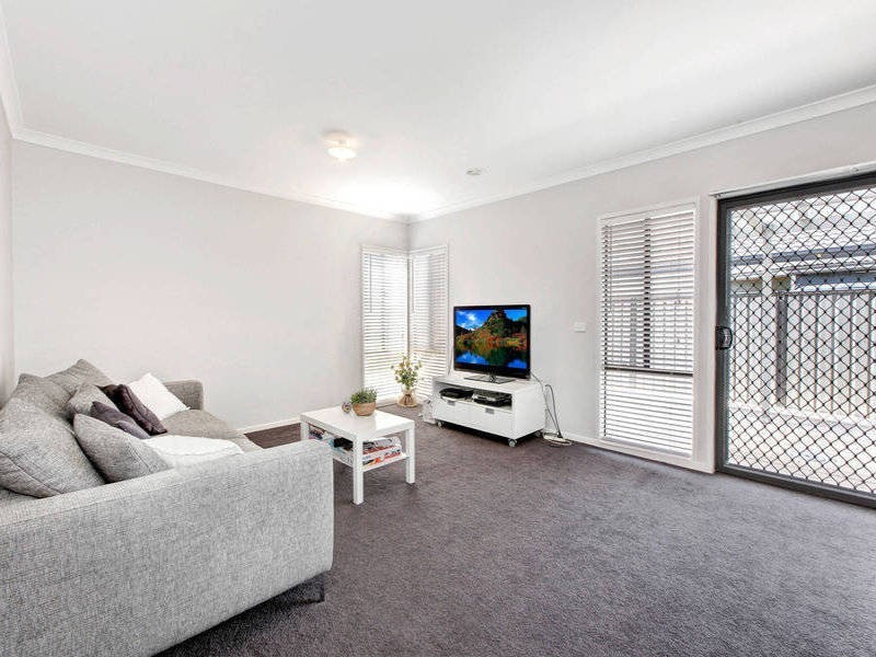 82 Thoresby Circuit, Craigieburn VIC 3064
