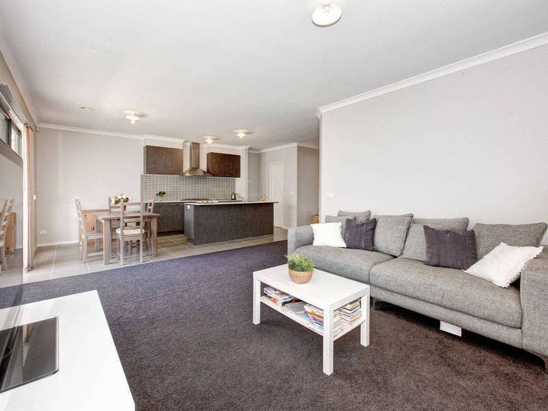 82 Thoresby Circuit, Craigieburn VIC 3064