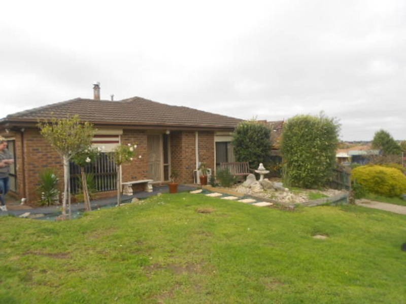 4 Stringybark Place, Meadow Heights VIC 3048