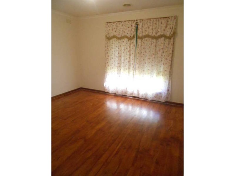 11 HADDON COURT, Meadow Heights VIC 3048