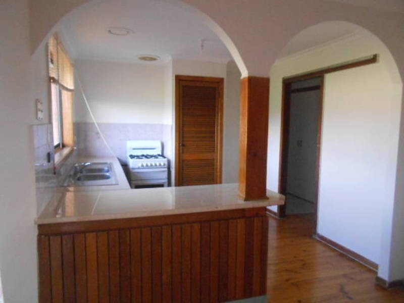 11 HADDON COURT, Meadow Heights VIC 3048