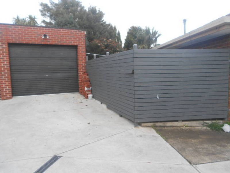 2/14 DAKARA CLOSE, Meadow Heights VIC 3048