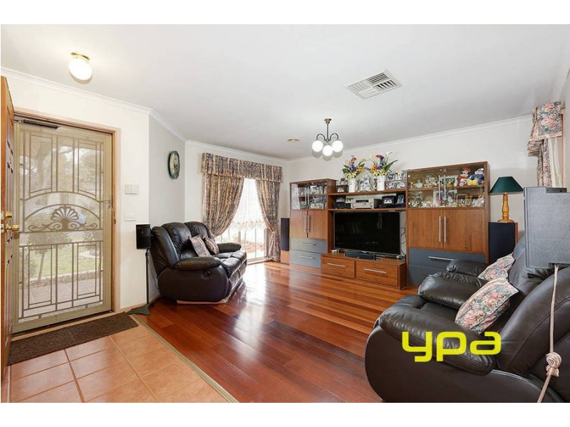 26 Orion Way, Roxburgh Park VIC 3064