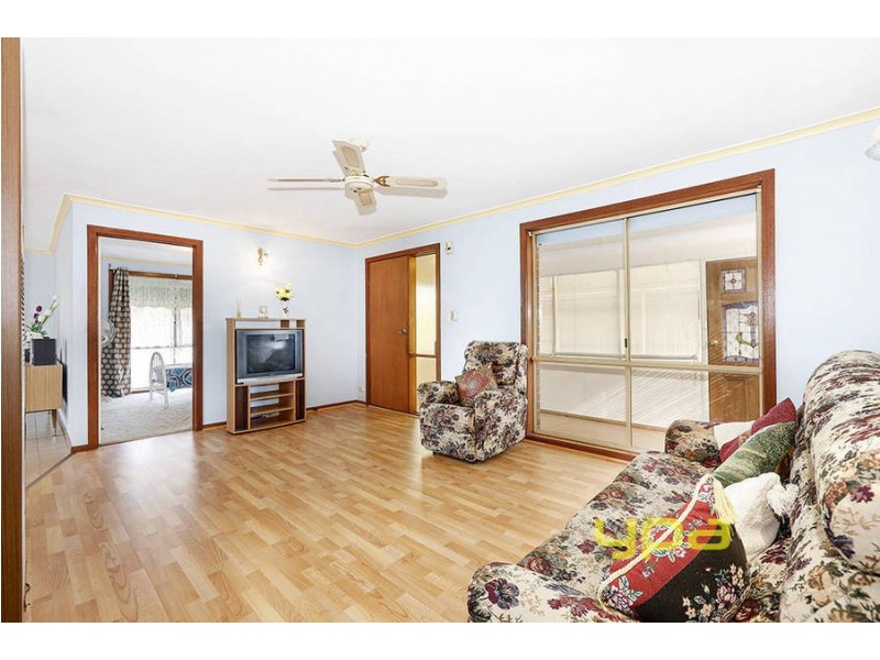 10 MITCHELL CRESCENT, Meadow Heights VIC 3048