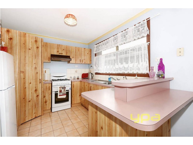 10 MITCHELL CRESCENT, Meadow Heights VIC 3048