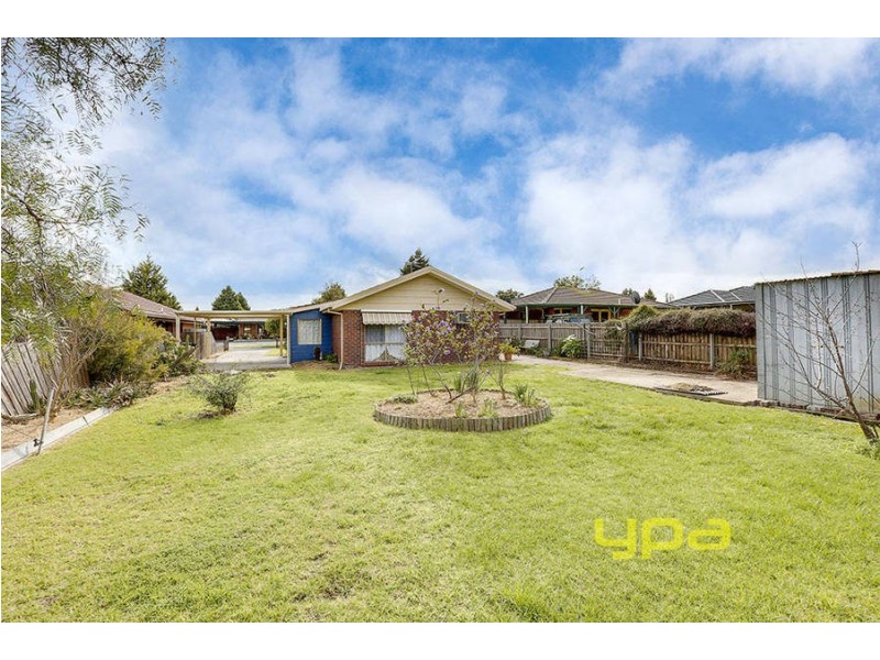 10 MITCHELL CRESCENT, Meadow Heights VIC 3048