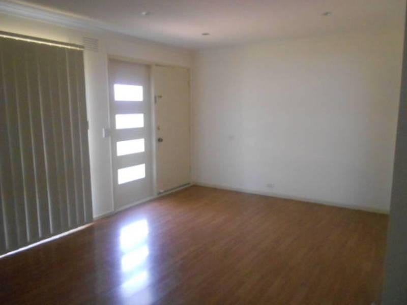 3 YEOVIL COURT, Craigieburn VIC 3064