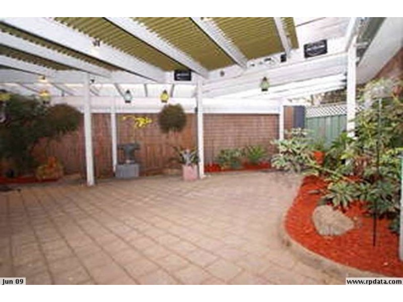 3 YEOVIL COURT, Craigieburn VIC 3064