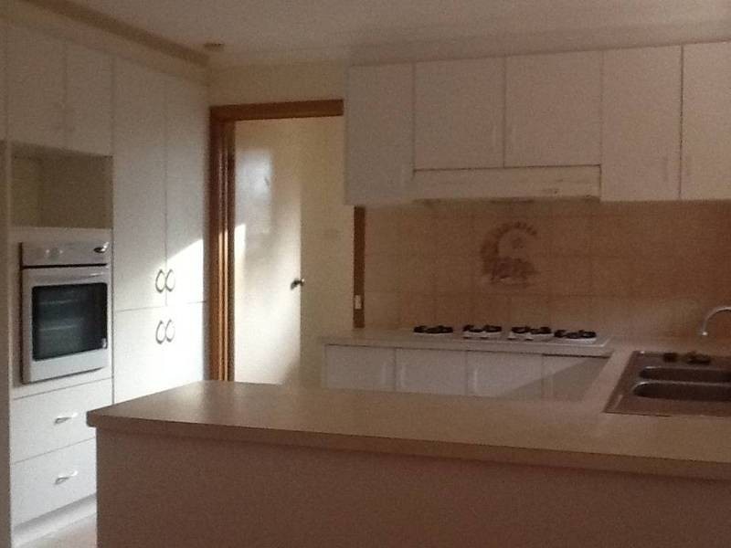 12 GIMLET CLOSE, Meadow Heights VIC 3048