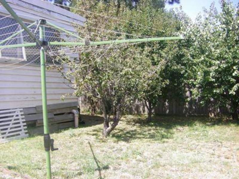 15 Weemala Court, Meadow Heights VIC 3048