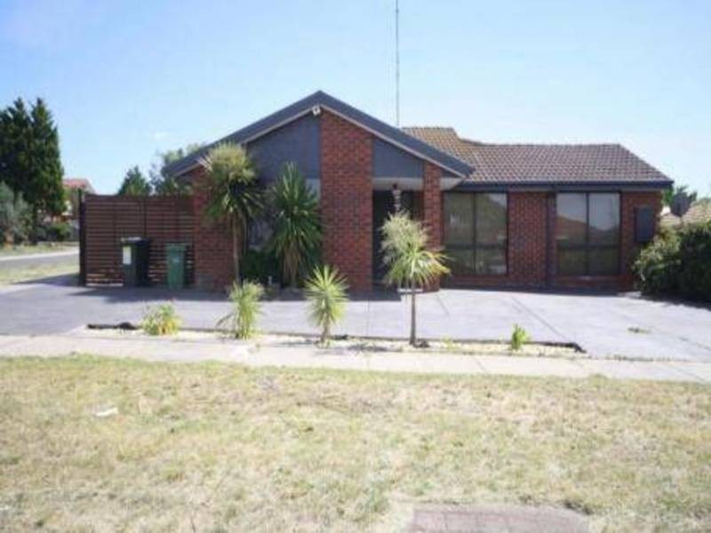 14 MANUKA PLACE, Meadow Heights VIC 3048