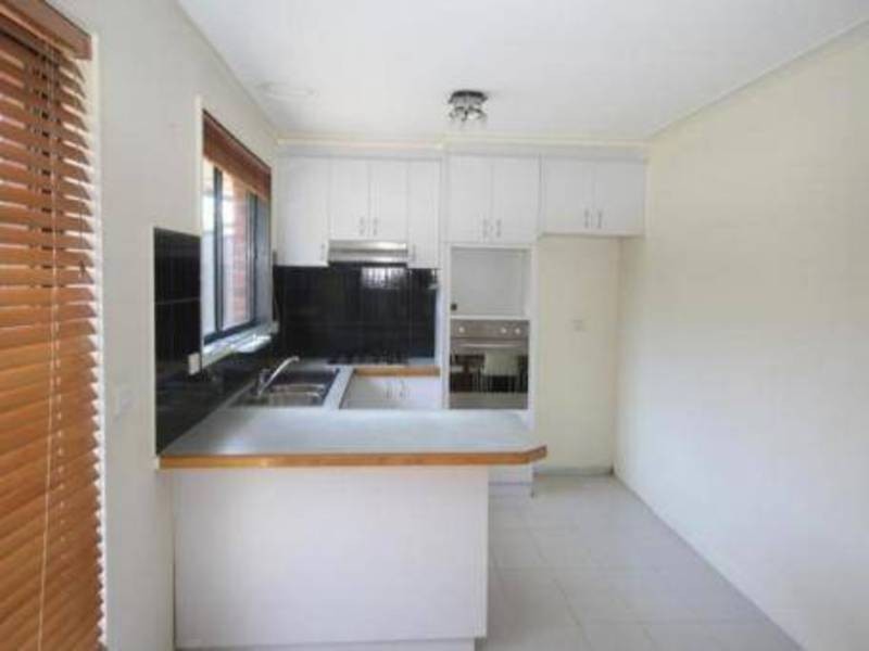 14 MANUKA PLACE, Meadow Heights VIC 3048