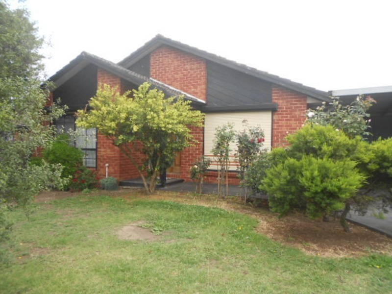 39 MANUKA PLACE, Meadow Heights VIC 3048