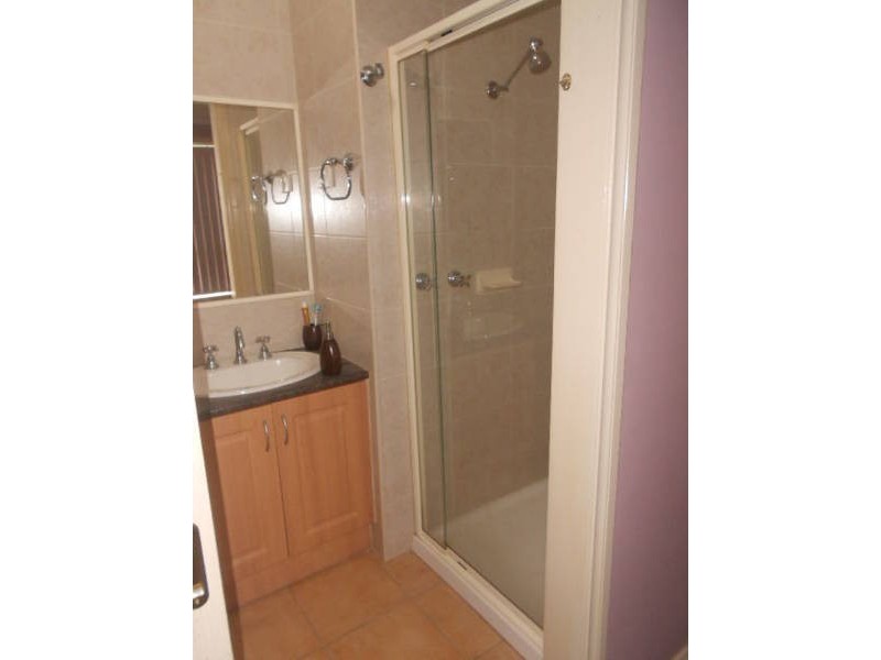 5 BRUSHWOOD CIRCUIT, Roxburgh Park VIC 3064