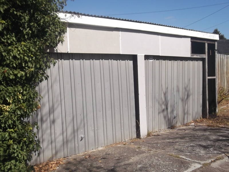 27  Craigieburn Road, Craigieburn VIC 3064