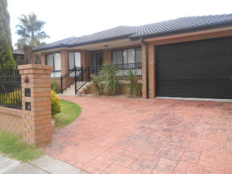 48 CASSINIA CRESCENT, Meadow Heights VIC 3048