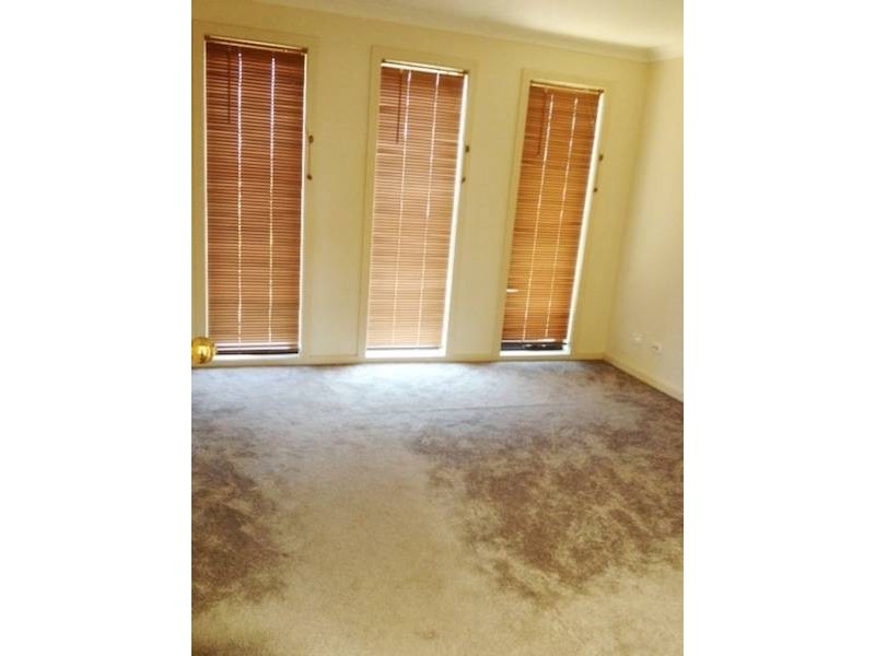 90 HAYFIELD ROAD, Roxburgh Park VIC 3064