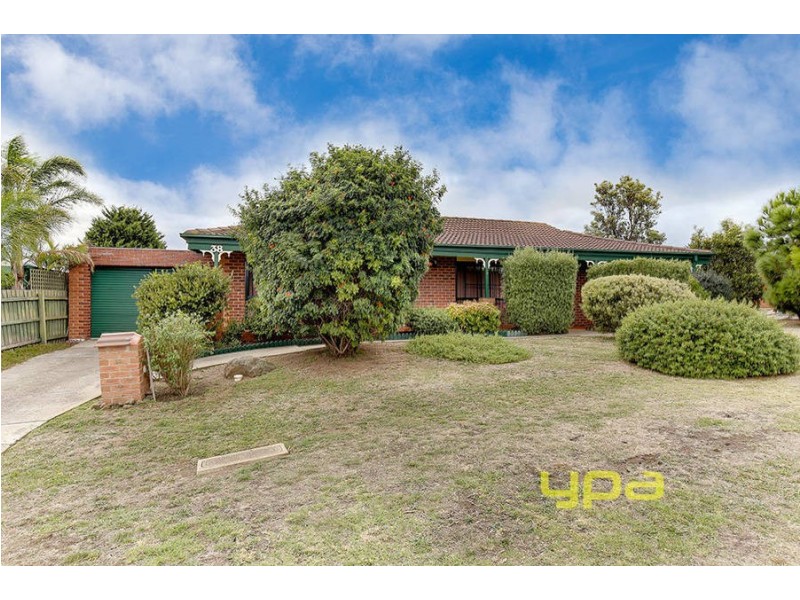 38 BRADMAN DRIVE, Meadow Heights VIC 3048