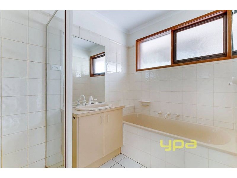 19 SHEOAK COURT, Meadow Heights VIC 3048