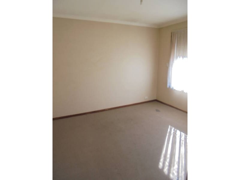 1/5 PALTARA COURT, Meadow Heights VIC 3048