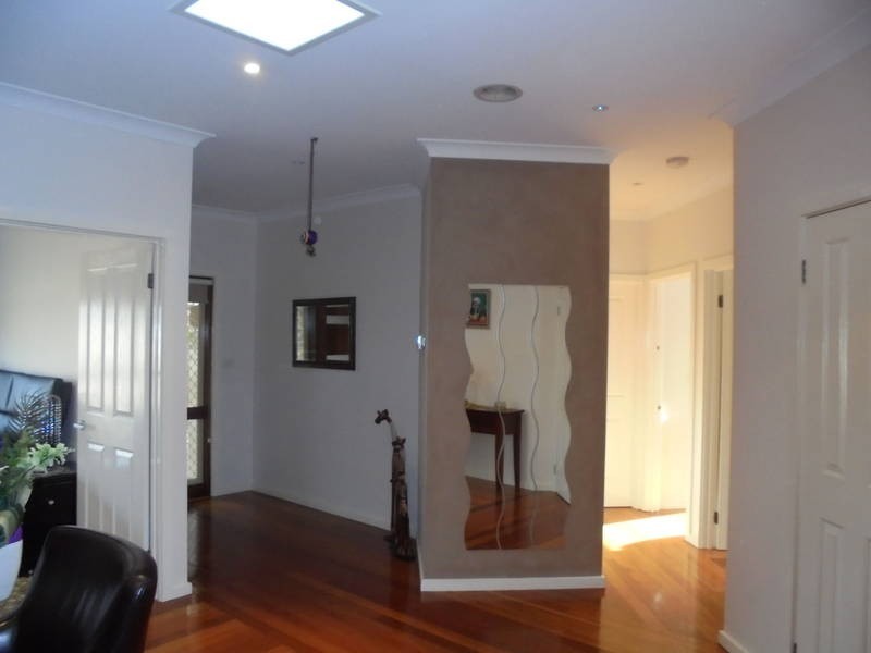 2/22 GOBUR COURT, Meadow Heights VIC 3048