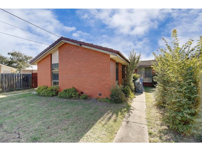 42 VENTNOR CRESCENT, Coolaroo VIC 3048