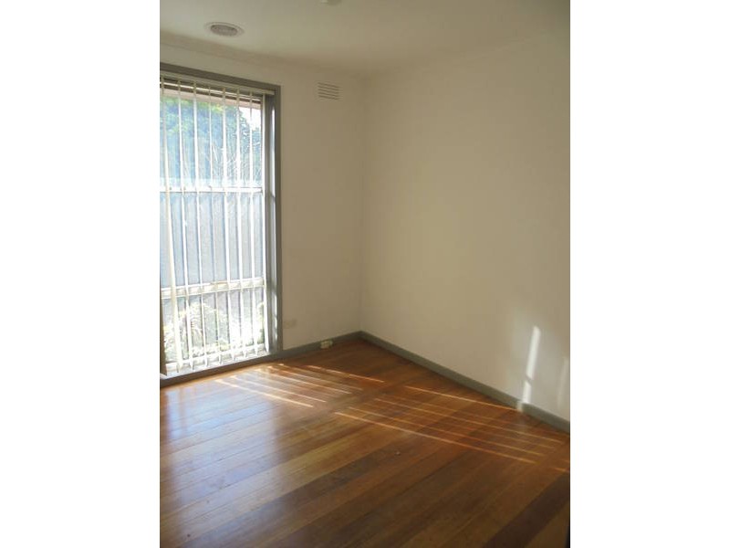 42 VENTNOR CRESCENT, Coolaroo VIC 3048