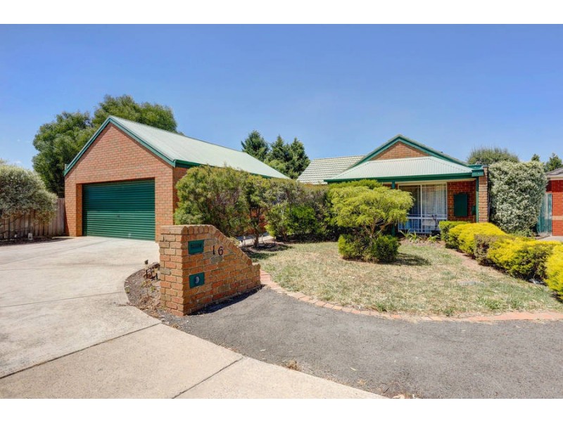 16 MOREY COURT, Roxburgh Park VIC 3064