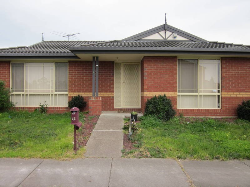 23 THOMPSON CRESCENT, Roxburgh Park VIC 3064