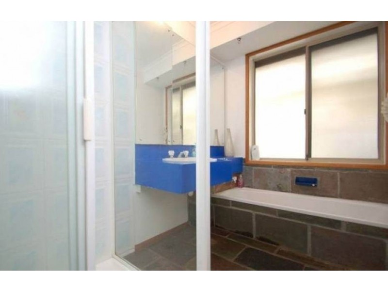 5 WEBB CLOSE, Meadow Heights VIC 3048