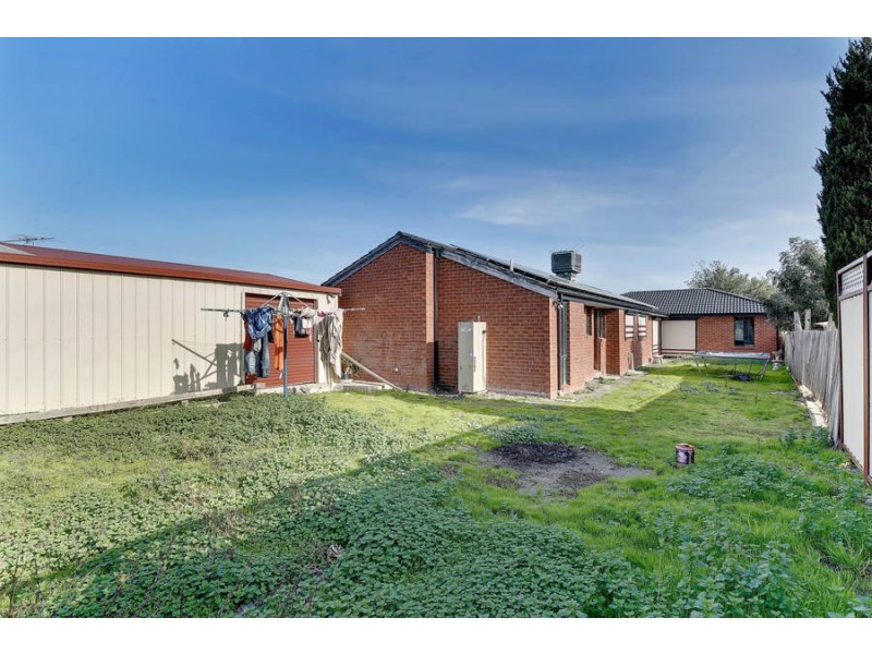 11 FLOWERS CLOSE, Roxburgh Park VIC 3064