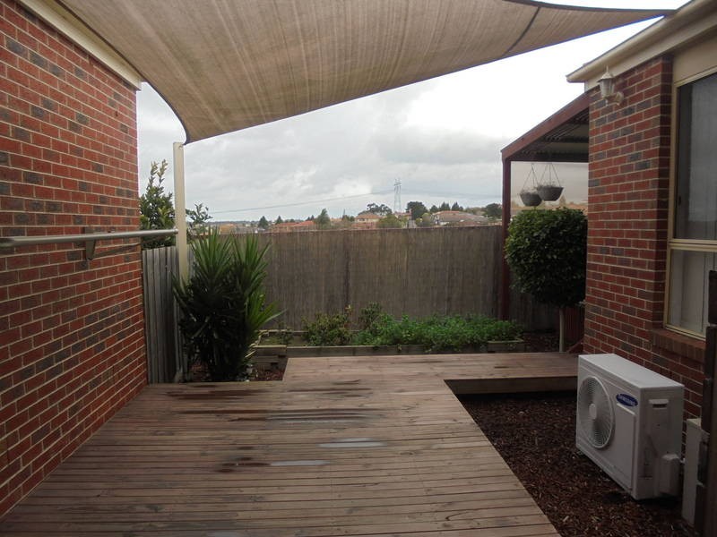 6/4-16 MELALEUCA DRIVE, Meadow Heights VIC 3048