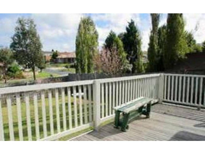 17 Aster Close, Meadow Heights VIC 3048